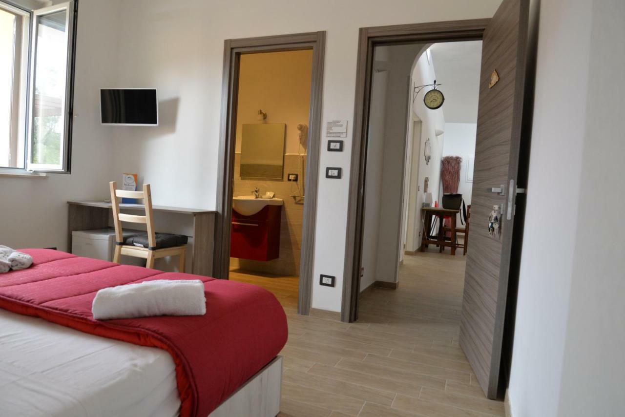 B&B Lara Santola Κοράτο Εξωτερικό φωτογραφία